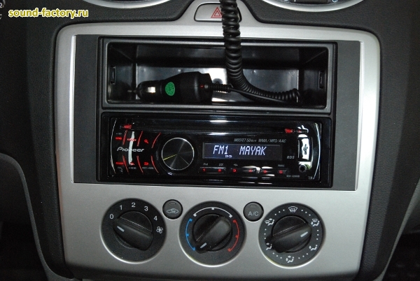 Уставновка: Автомагнитола в Ford Focus II Установка: Автомагнитола в Ford Focus II